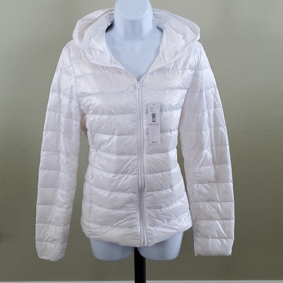 🆕️ Passport Puffer Jacket - Picture 1 of 16